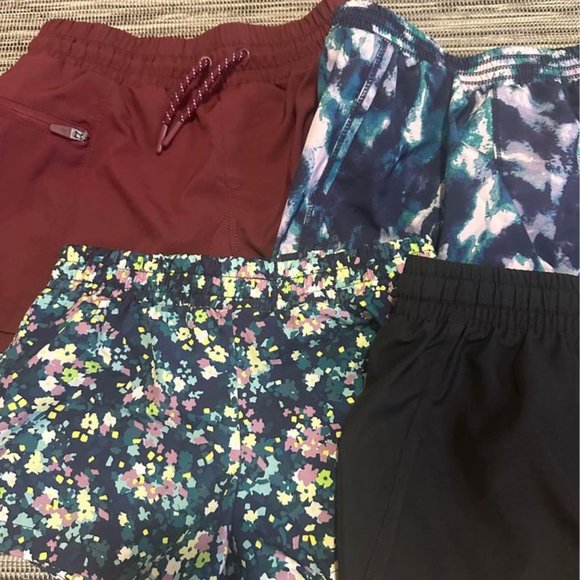 Girls size 6/7 shorts lot - Picture 2 of 3